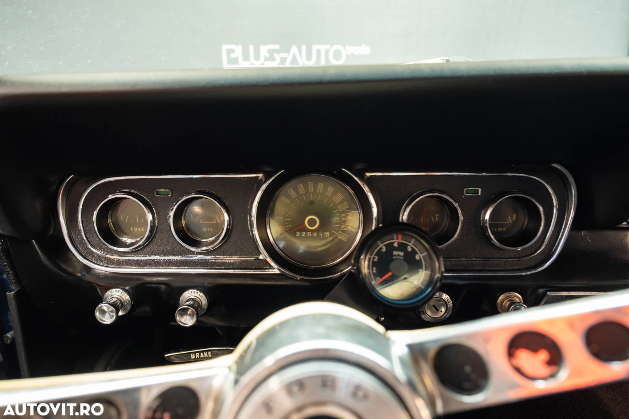 Ford Mustang - 23