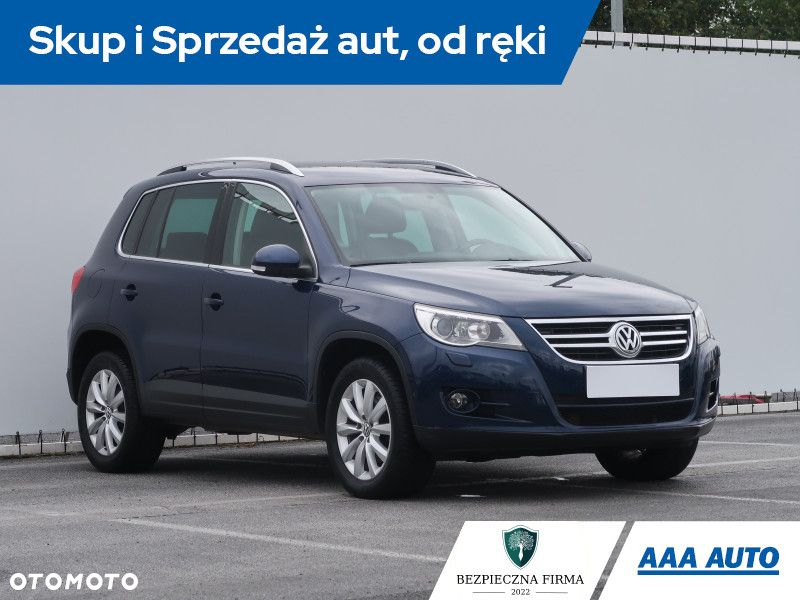 Volkswagen Tiguan - 2