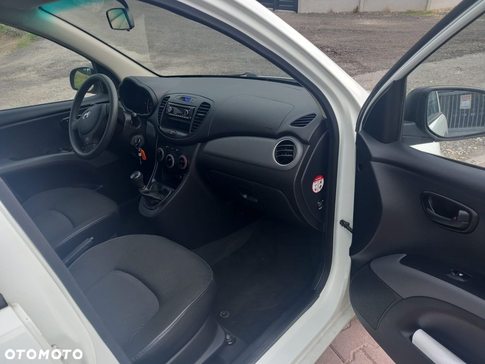 Hyundai i10 1.1 UEFA EURO 2012 Edition - 7