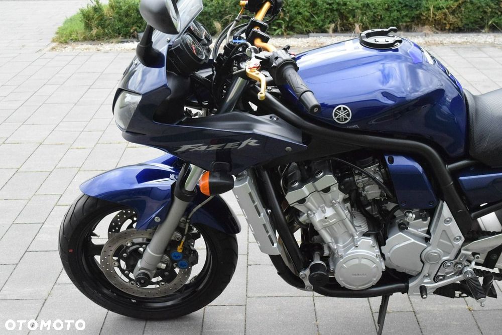 Yamaha FZS - 5