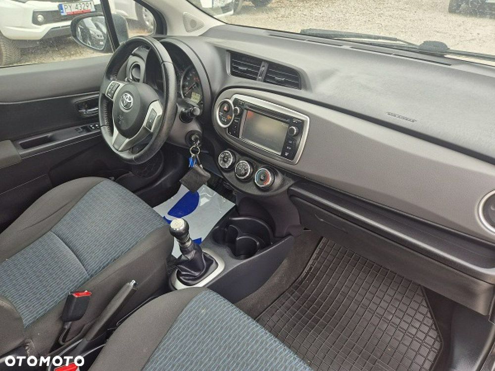 Toyota Yaris - 13