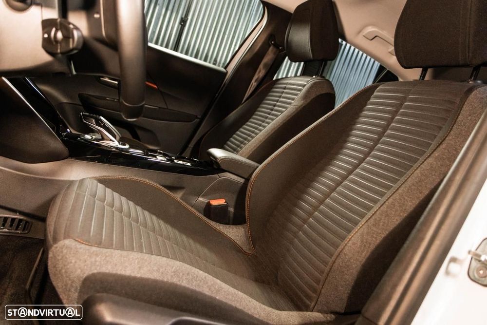 Peugeot e-208 50 kWh Active - 42