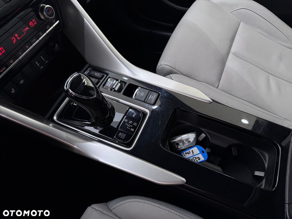 Mitsubishi Eclipse Cross - 29