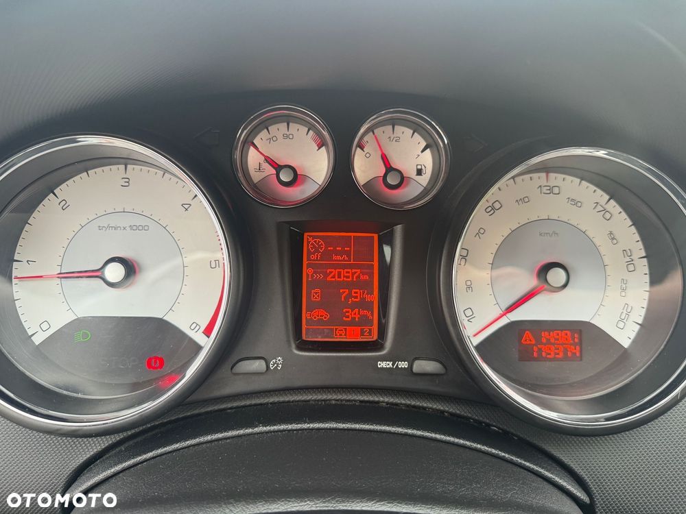 Peugeot 308 HDi FAP 140 Sport - 15