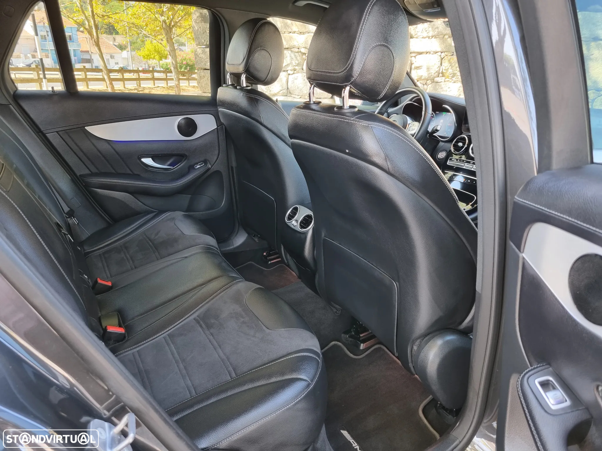 Mercedes-Benz GLC 300 de 4Matic - 23