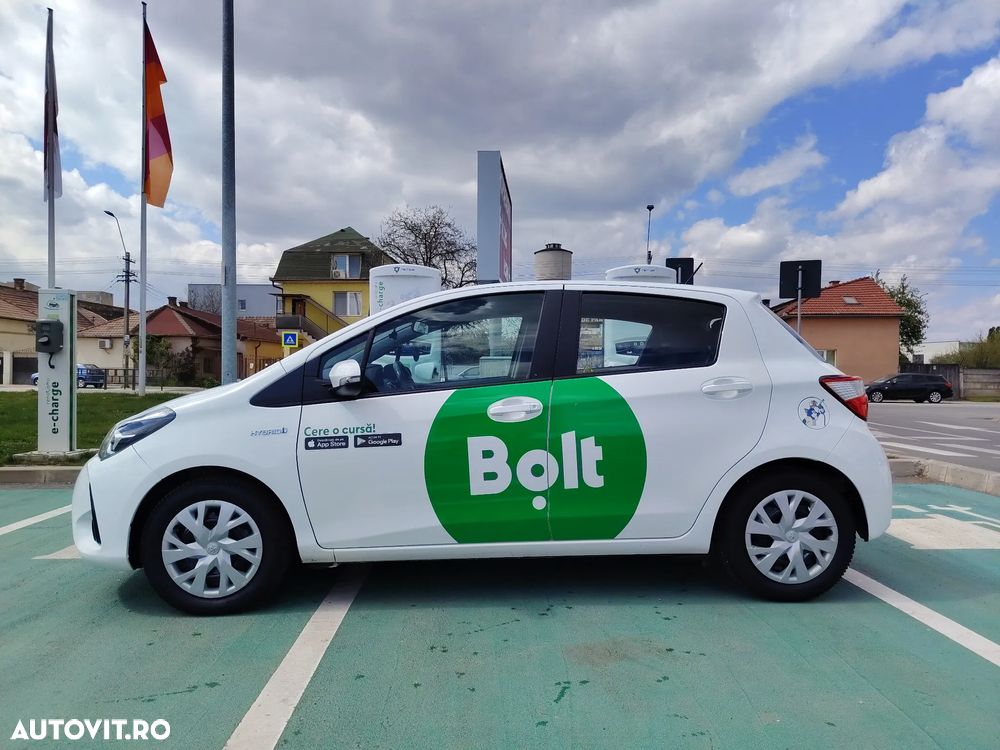 Toyota Yaris 1.5 VVT-i HSD Active - 2