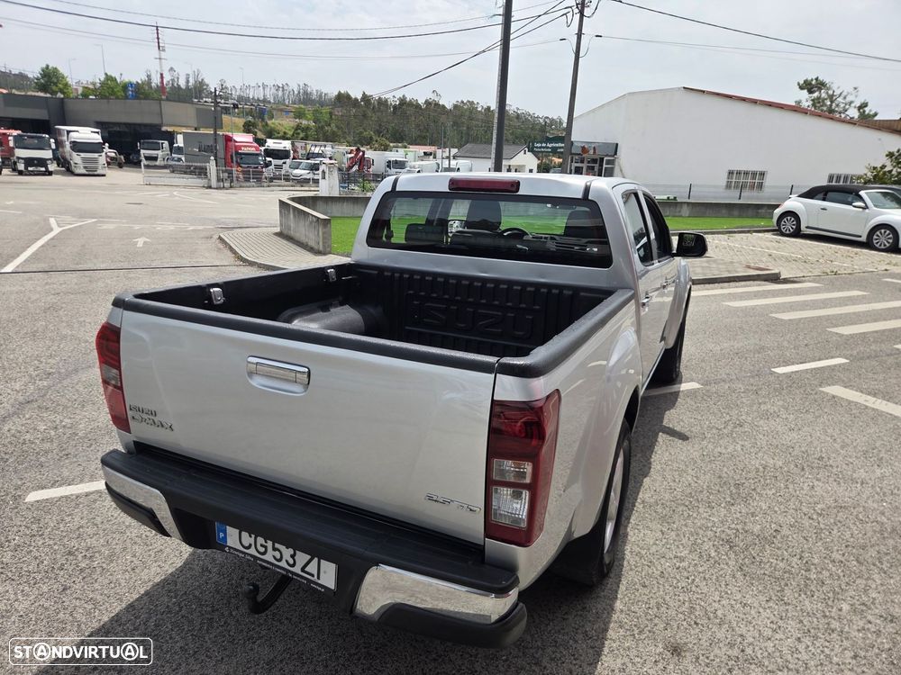 Isuzu D-Max 2.5 DTi CD 4WD L - 5
