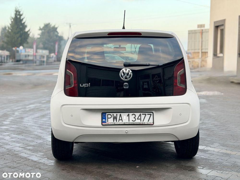 Volkswagen up! BlueMotion Technology street - 15