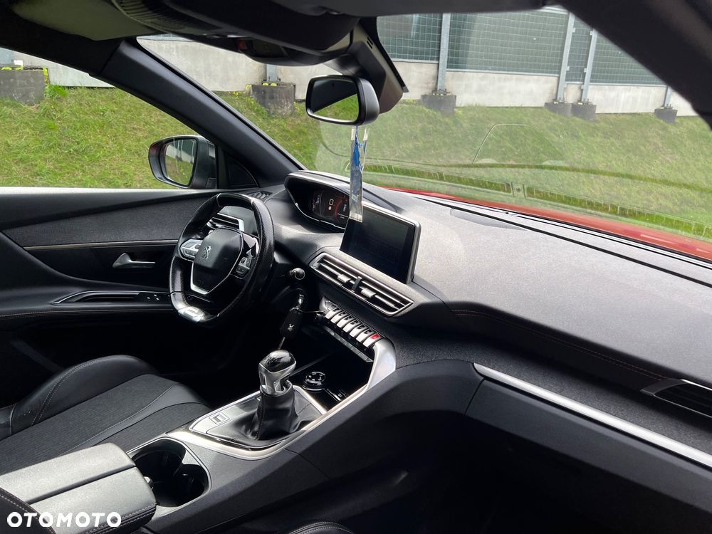 Peugeot 3008 1.5 BlueHDi GT S&S - 5