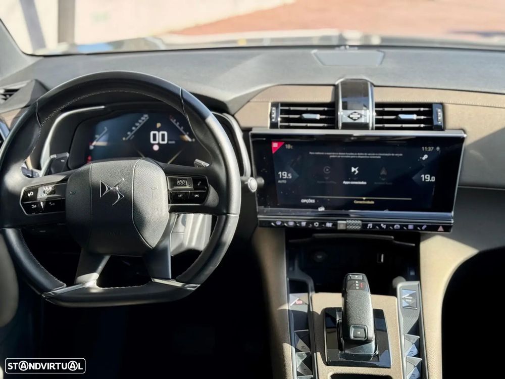 DS DS7 Crossback - 12