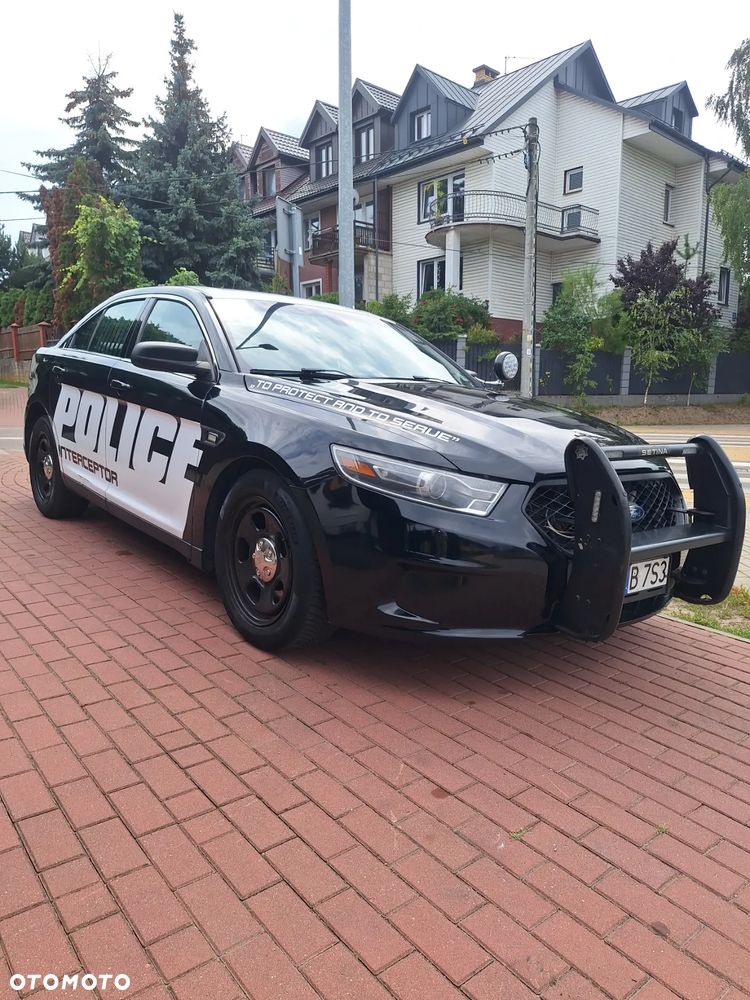 Ford Taurus - 1