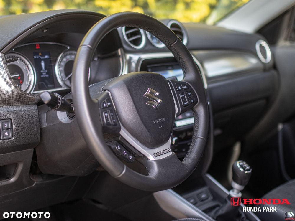 Suzuki Vitara 1.4 Boosterjet Hybrid Comfort+ "SHINKAI" - 17