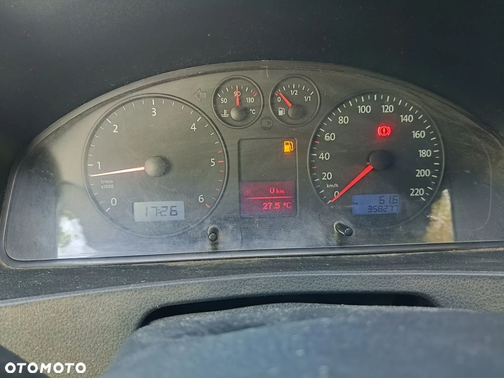 Volkswagen Transporter - 4