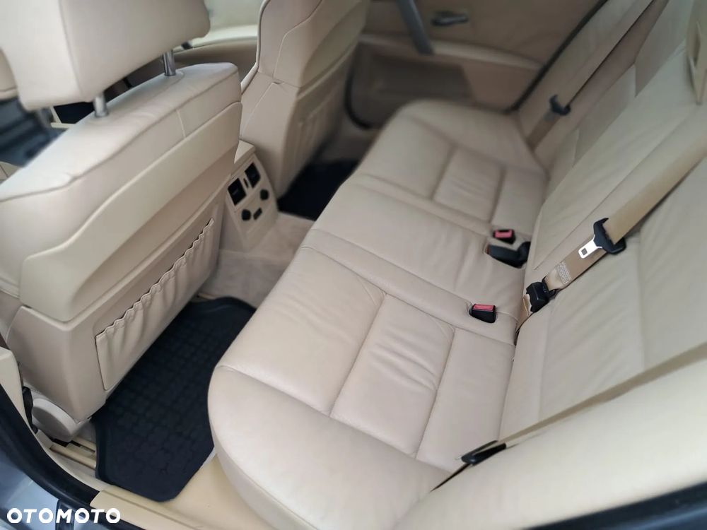 BMW Seria 5 520d - 11