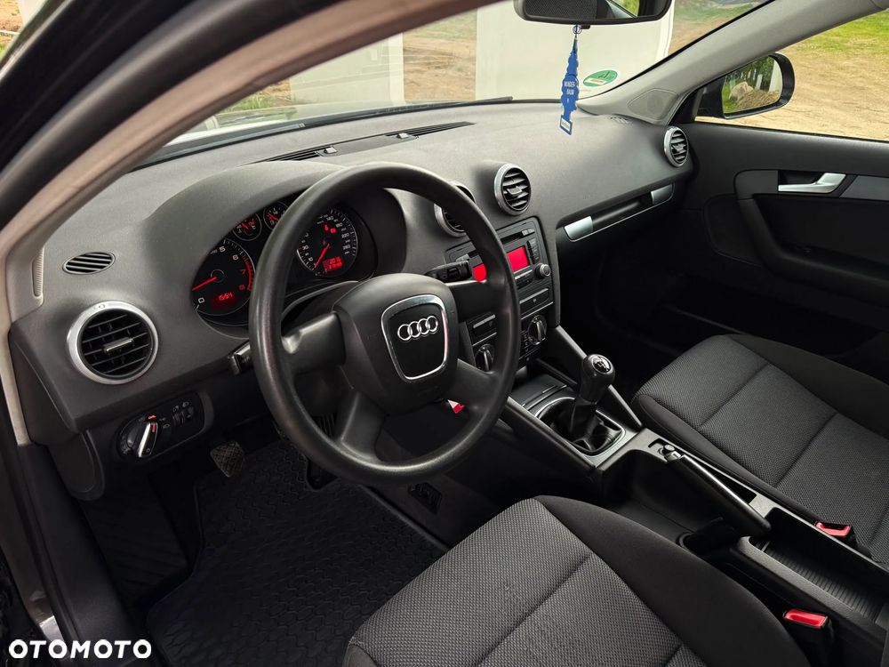 Audi A3 Sportback 1.6 Ambition - 16
