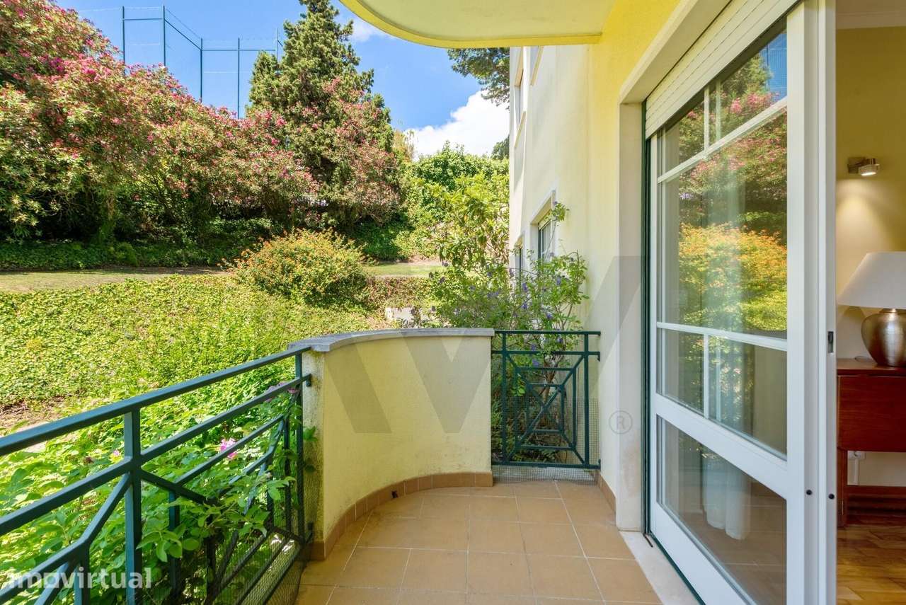 Apartamento T4 com Varanda, Arrumo e Garagem para 3 Carros - Quinta da - Grande imagem: 5/25