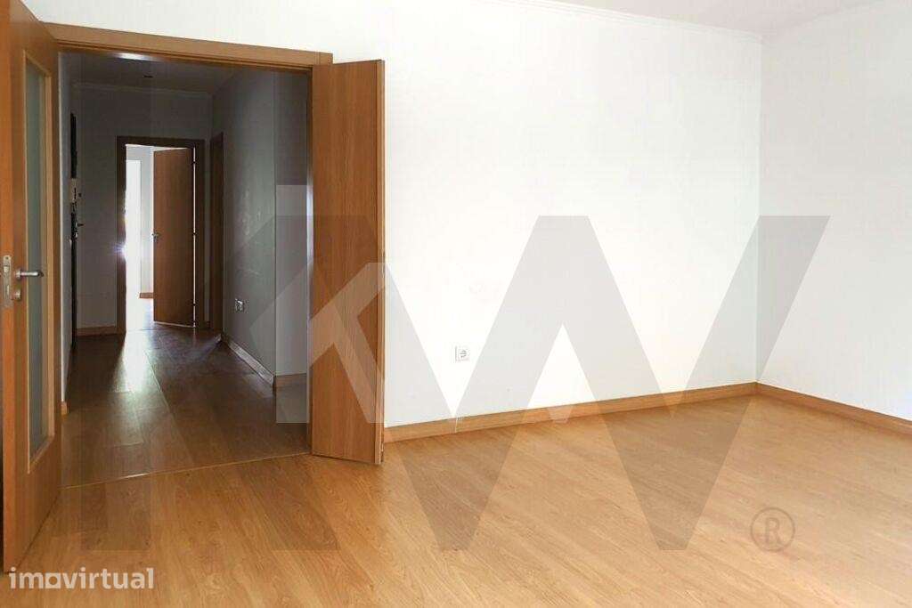 Apartamento T2 com terraço | Conforto, luz natural e comodidade - Grande imagem: 2/17