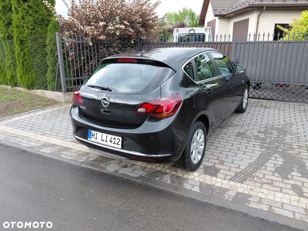 Opel Astra 1.6 Exklusiv - 21