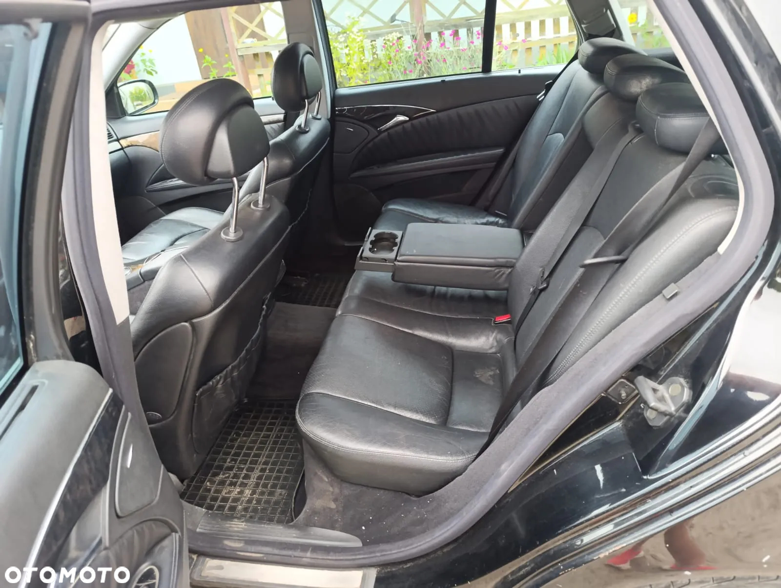 Mercedes-Benz Klasa E 320 CDI T Avantgarde - 5