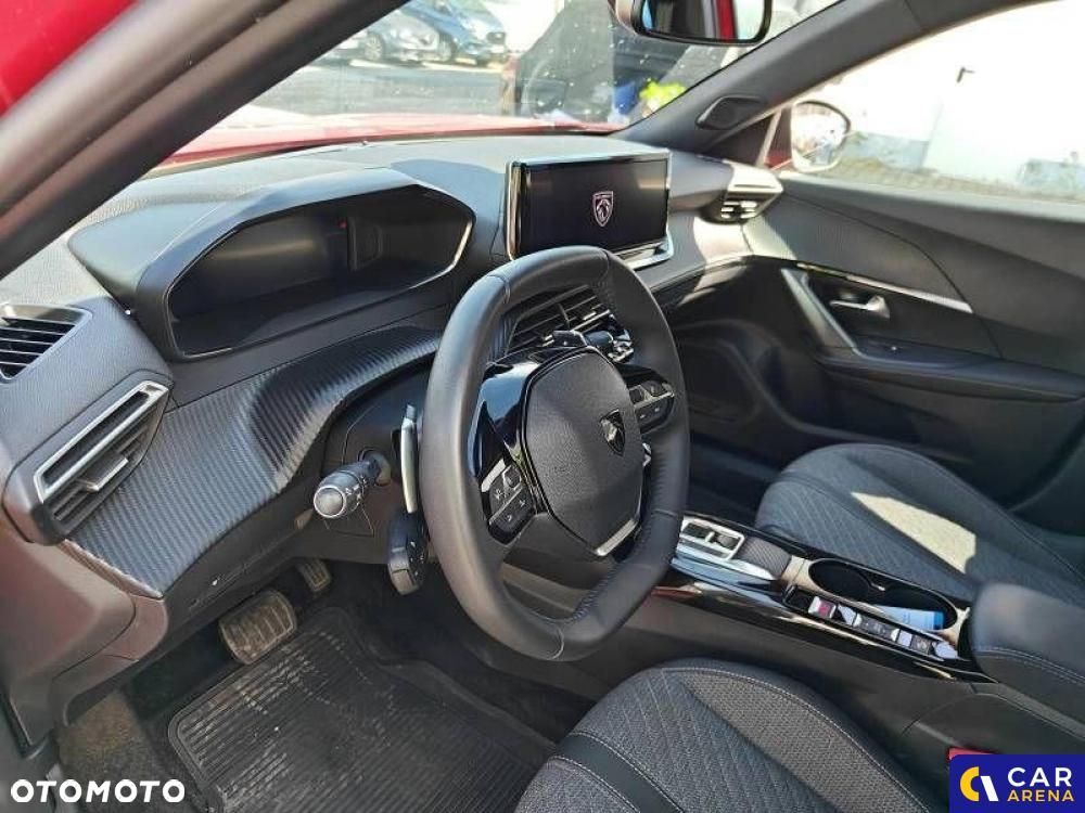 Peugeot 2008 - 12