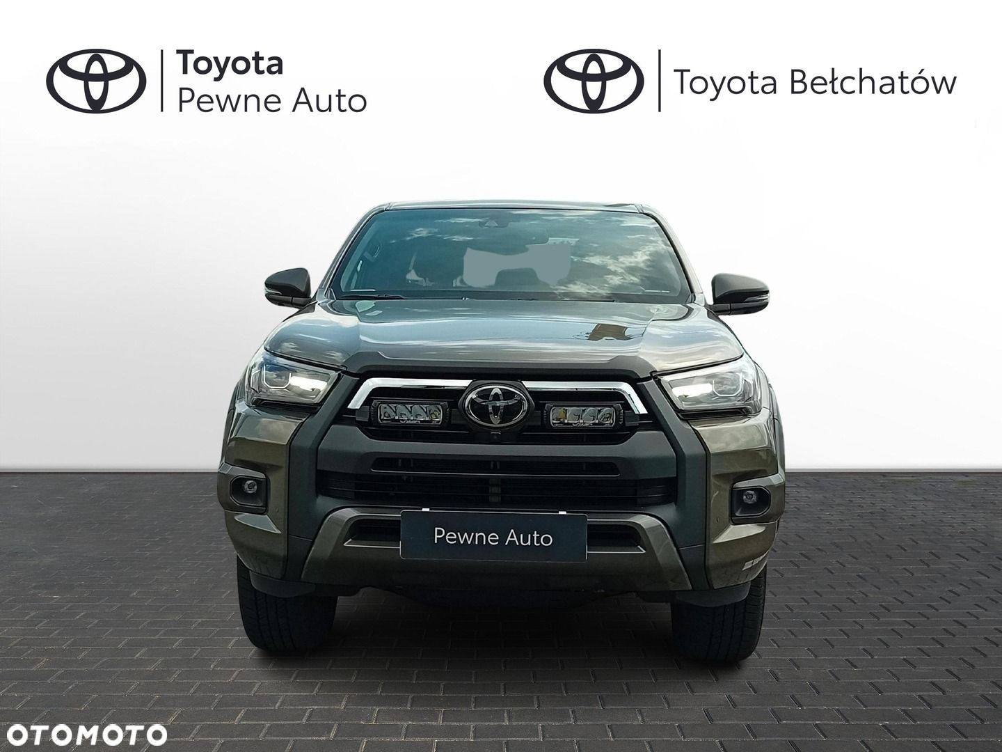 Toyota Hilux 2.8 D-4D Double Cab Invincible Sport 4x4 - 8