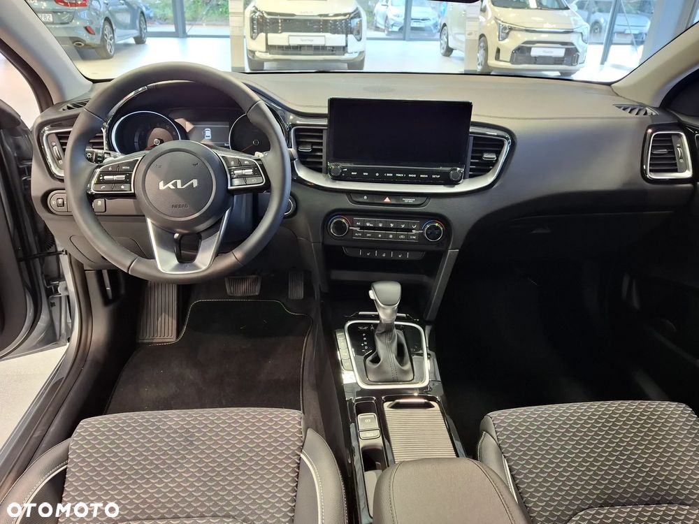 Kia Ceed 1.5 T-GDI Tribute DCT - 11