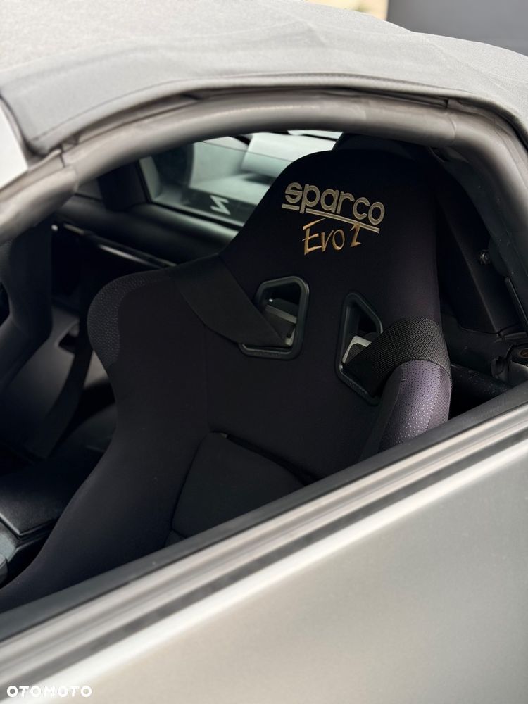 Nissan 350 Z 3.5 V6 - 12