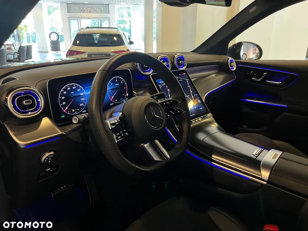 Mercedes-Benz GLC - 22