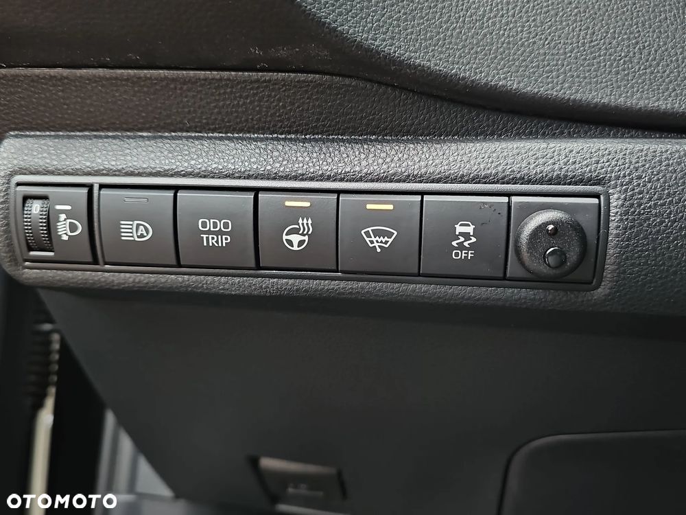 Toyota Corolla 1.8 Hybrid Comfort - 19