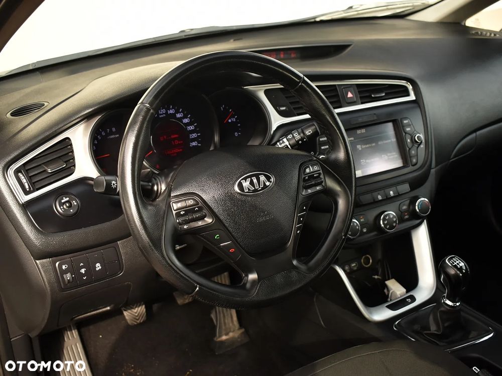 Kia Ceed 1.0 T-GDI ISG Vision - 24