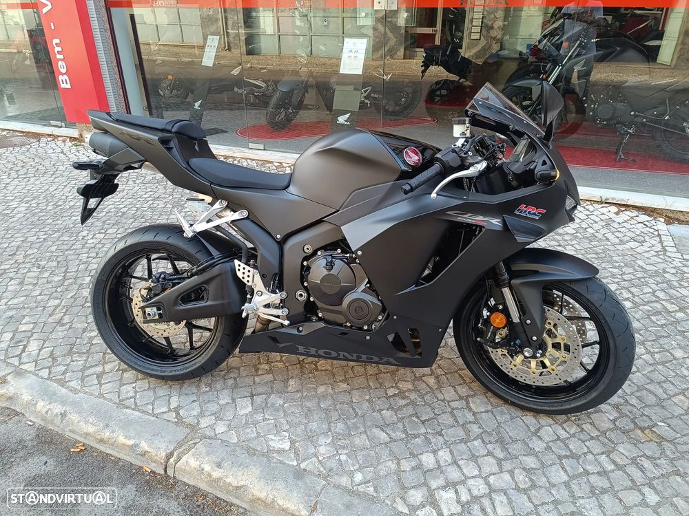 Honda CBR CBR 600RR - 13
