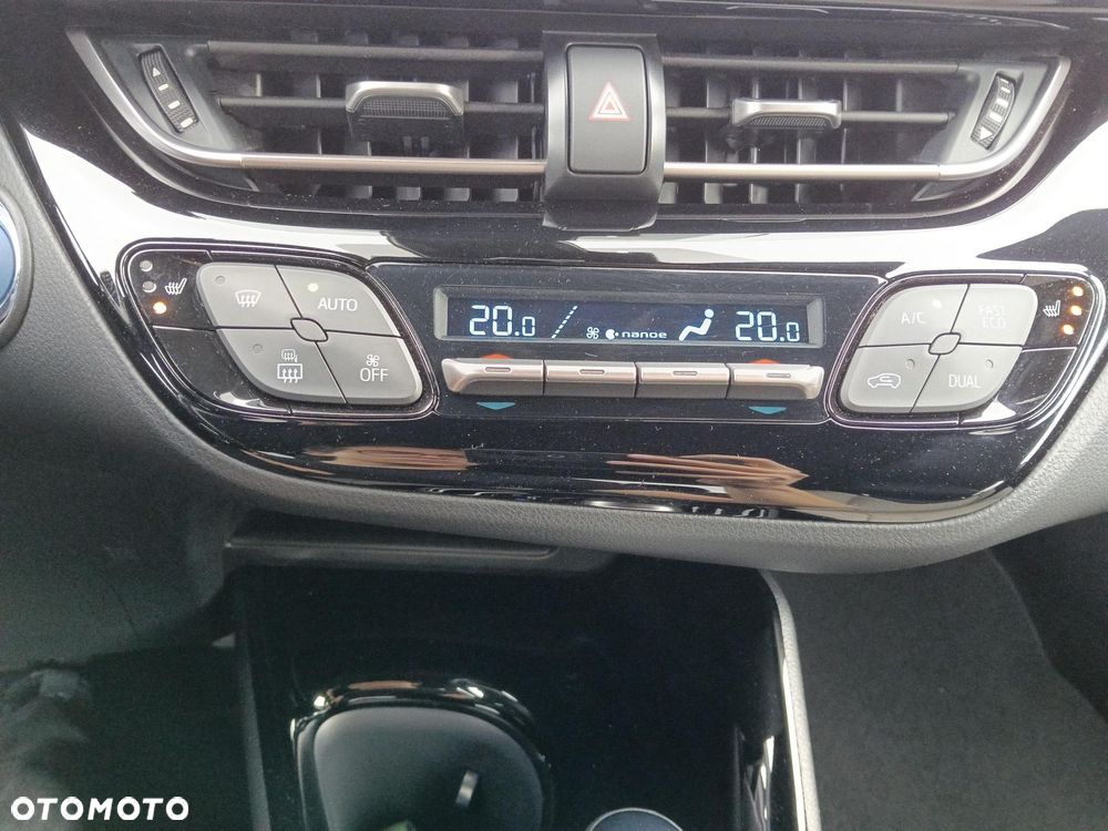 Toyota C-HR 2.0 Hybrid Executive - 19