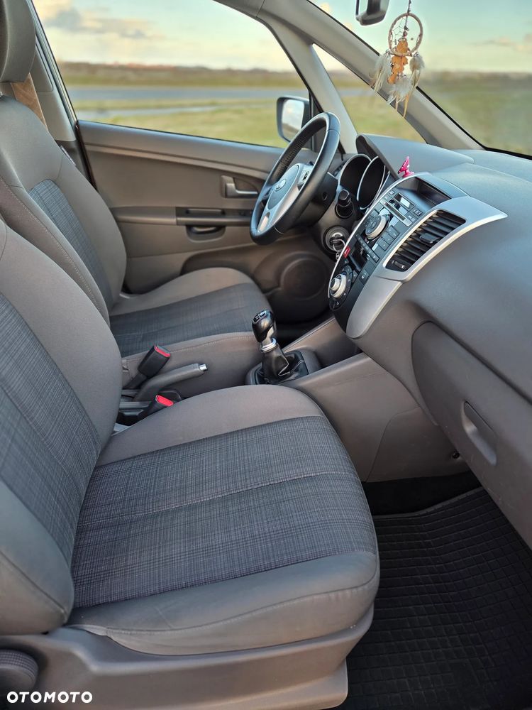 Kia Venga - 26