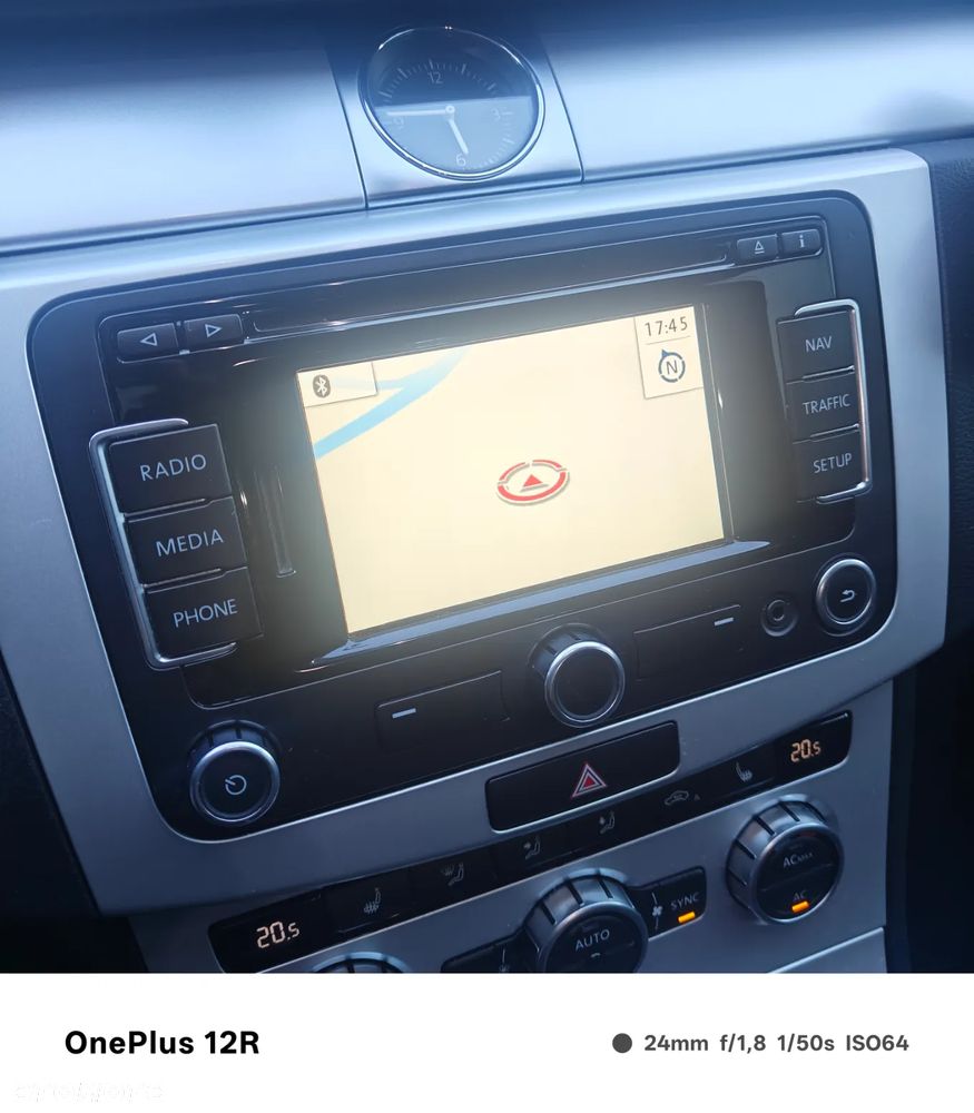 Volkswagen Passat Variant 1.6 TDI BlueMotion - 7