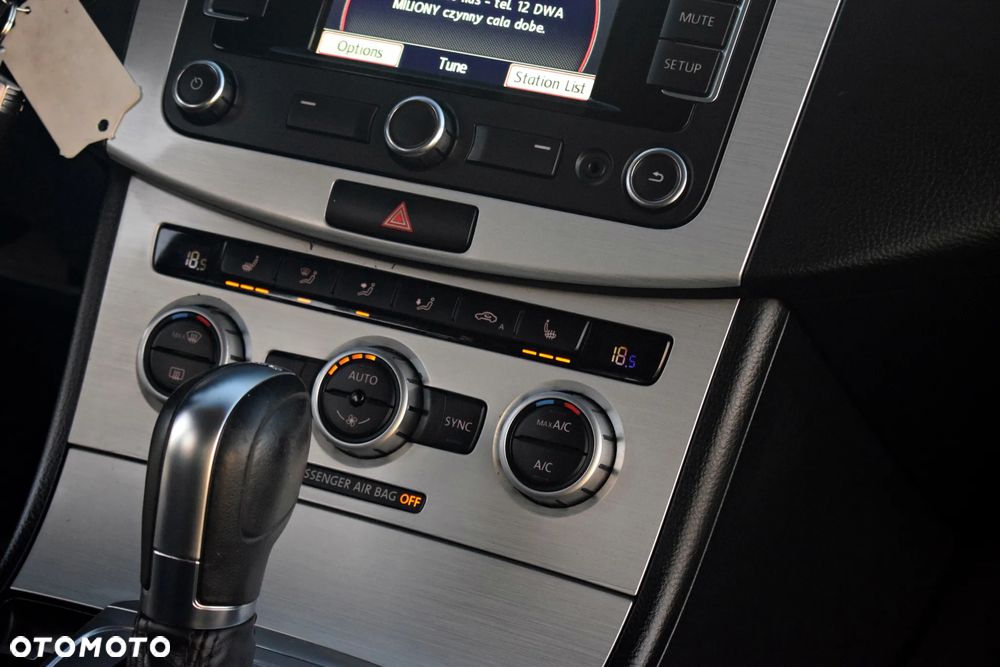 Volkswagen Passat CC - 38