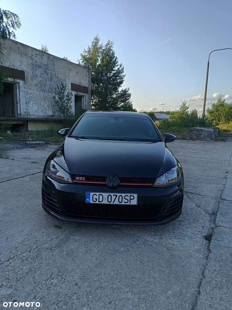 Volkswagen Golf - 3