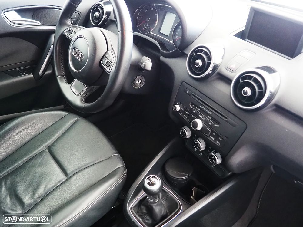 Audi A1 1.6 TDI S line edition - 13