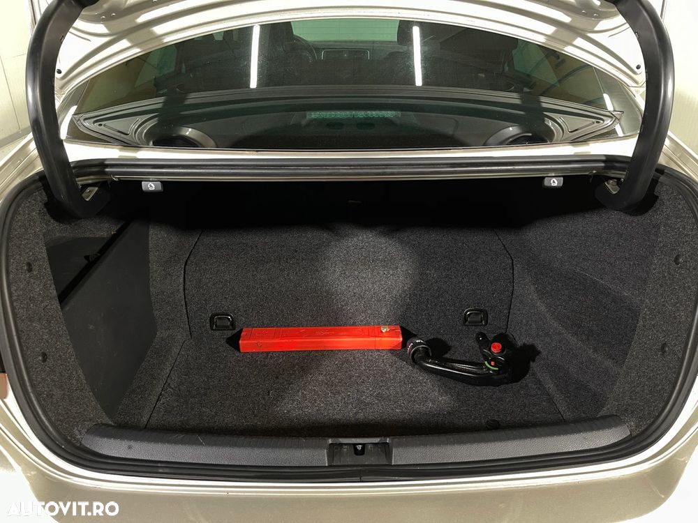 Volkswagen Jetta 1.4 TSI DSG Highline - 13