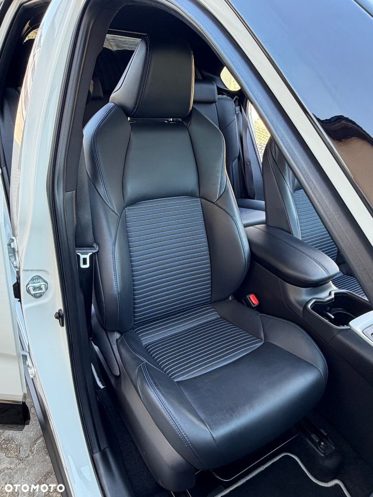 Toyota RAV4 2.5 Hybrid Selection 4x4 - 25