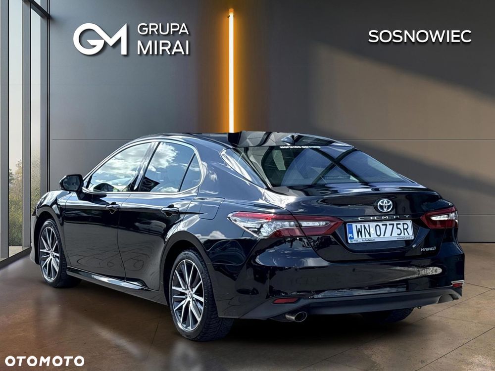 Toyota Camry 2.5 Hybrid Executive CVT - 3