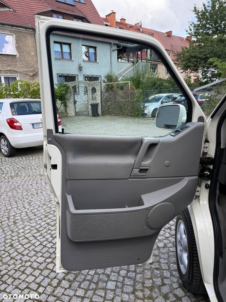 Volkswagen California - 12