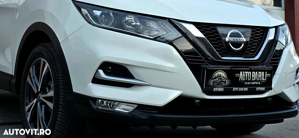 Nissan Qashqai 1.6 DCI ALL-MODE 4x4i N-Connecta - 27