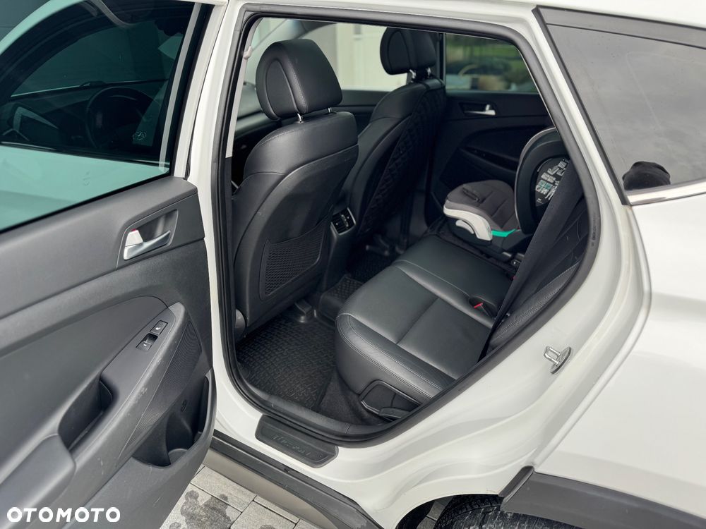 Hyundai Tucson 2.0 CRDI Premium 4WD - 8
