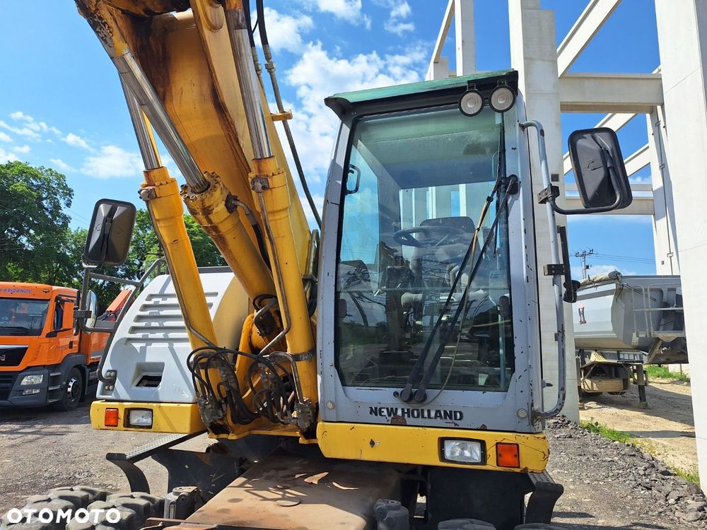 New Holland We 150C 4X4 - 32
