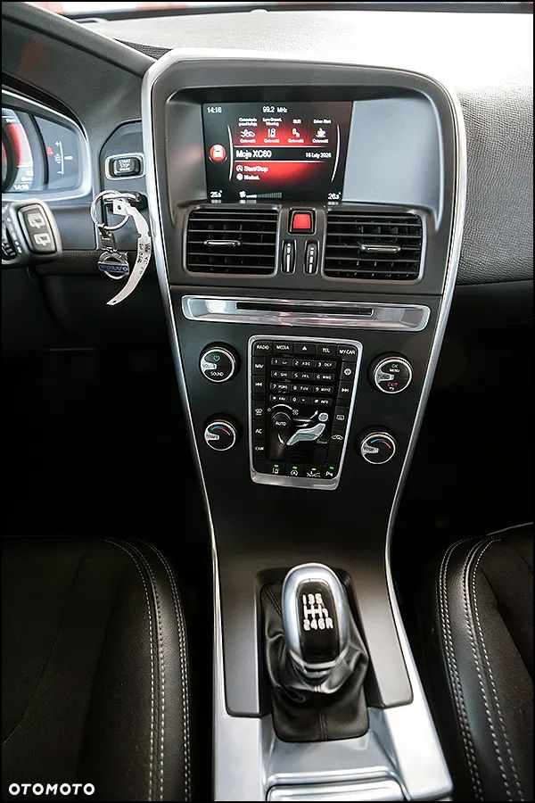 Volvo XC 60 D4 Kinetic - 23
