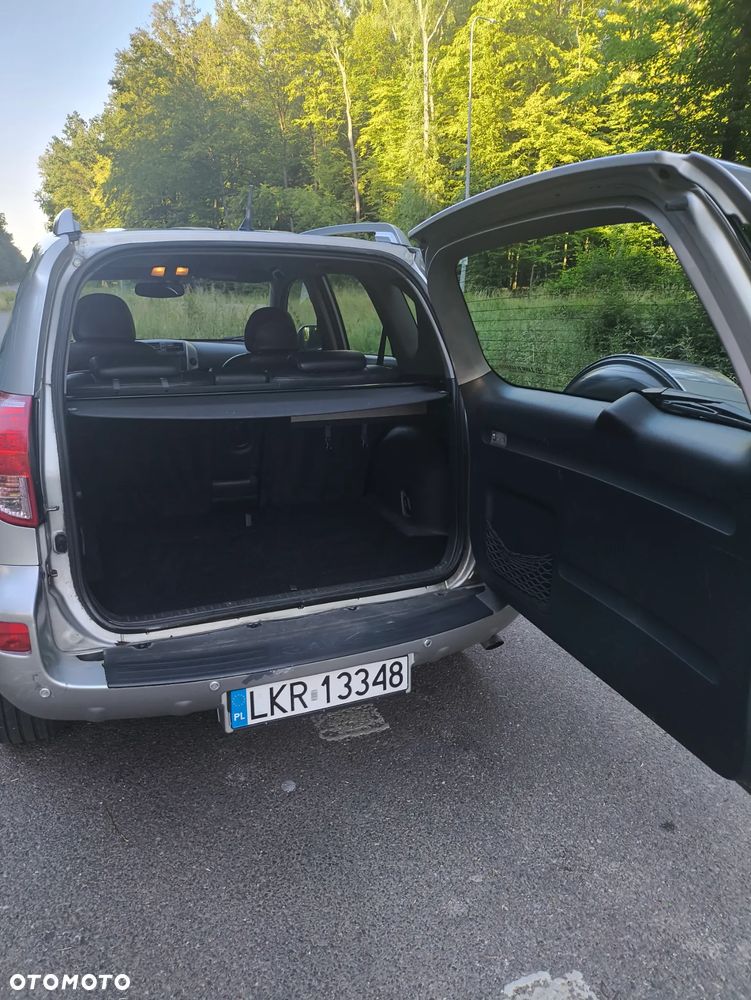 Toyota RAV4 2.2 D-4D Prestige - 11
