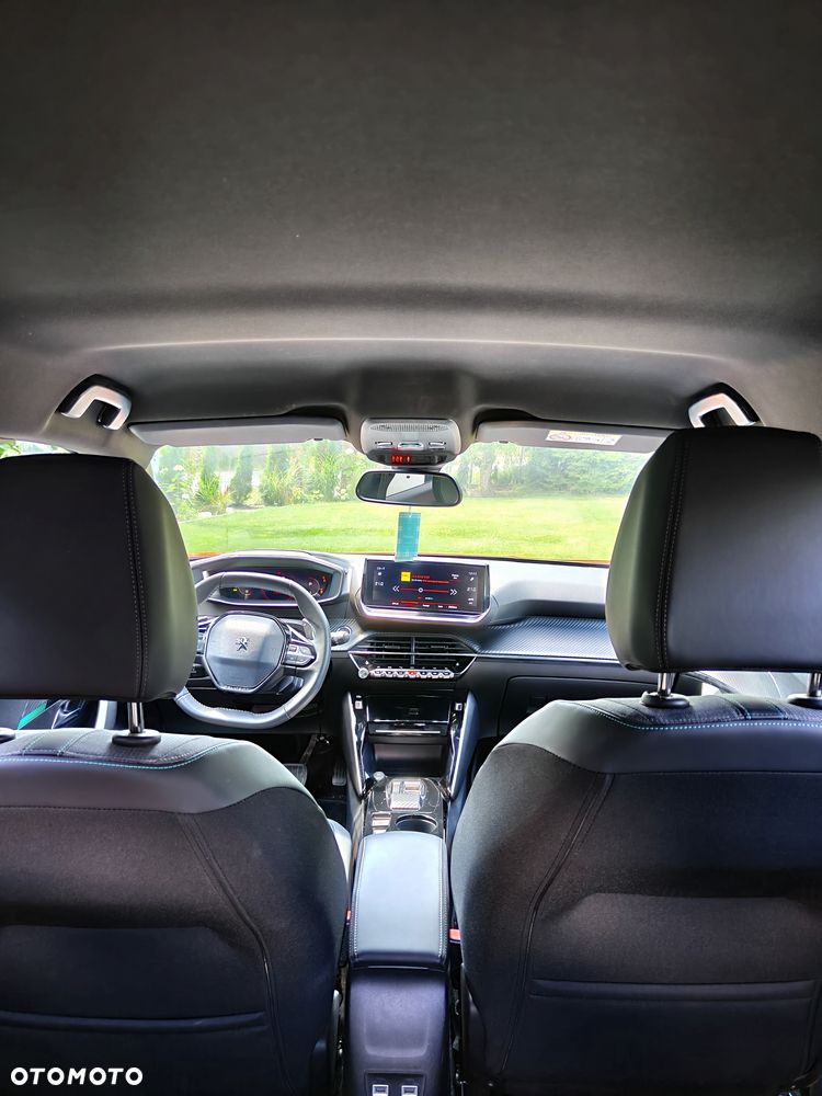 Peugeot 2008 BlueHDi 130 Allure S&S EAT8 - 12