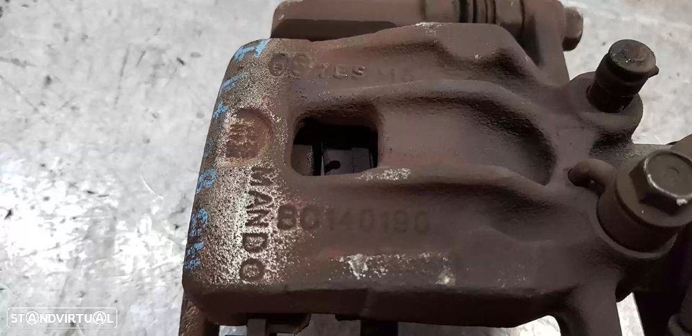 PINÇA TRAVÃO TRASEIRA ESQUERDA KIA CARENS IV 2017 -58210A4100 - 1