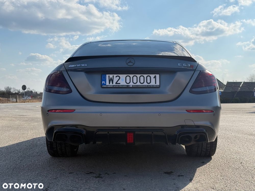 Mercedes-Benz Klasa E AMG 63 S 4-Matic+ - 9