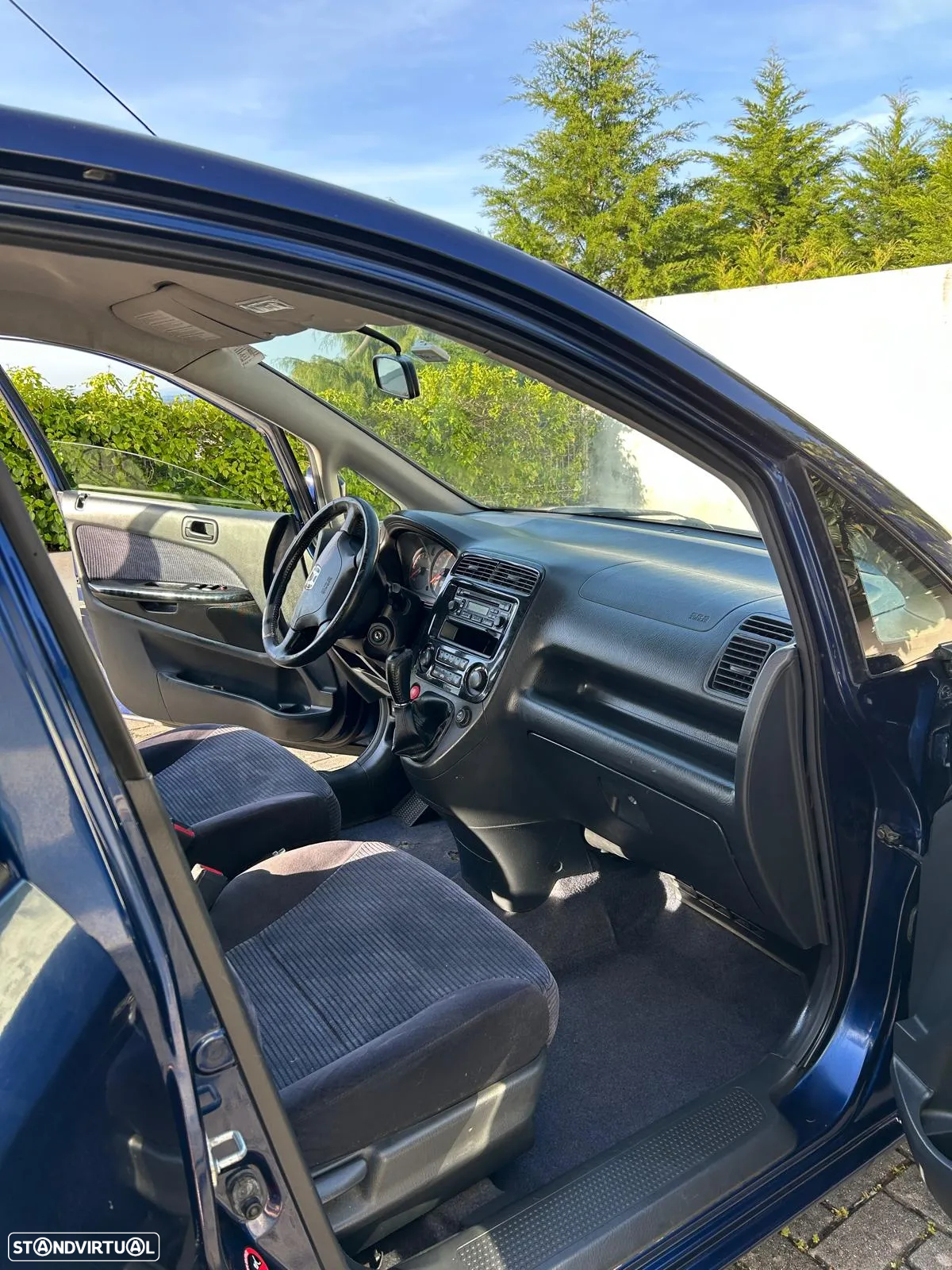 Honda Stream 1.7 ES - 3